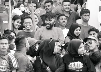 Tentang Suporter “Kampungan” di Transisi Sepakbola Modern